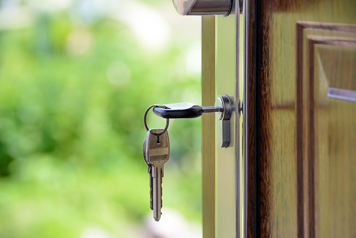 A2B Locks are able to provide local locksmiths in Sunninghill to repair your broken locks. 